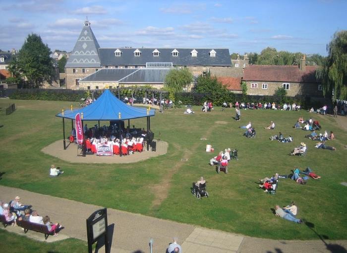 Bandstand Mararthon in Ely