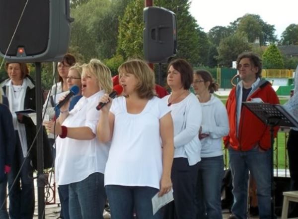 the ReSound Community Choir at Coronation Park